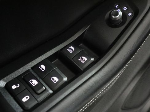 Used 2024 Jeep Grand Cherokee Limited w/ Trailer Tow Package image 33