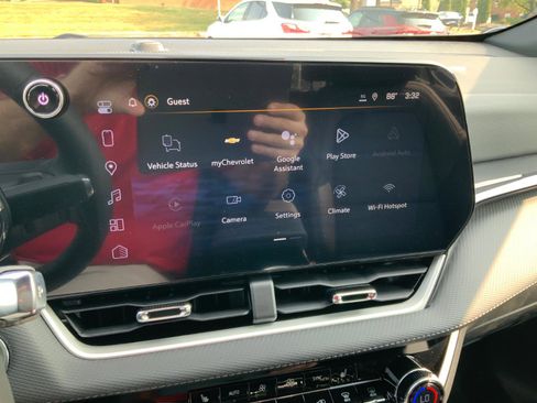 New 2026 Chevrolet Equinox LT w/ Convenience Package II image 21