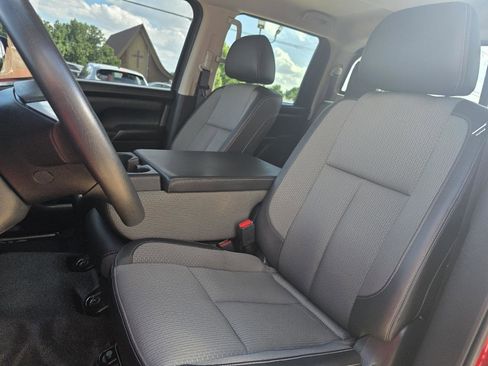 Used 2020 Nissan Titan S w/ S Utility Package RWD image 13
