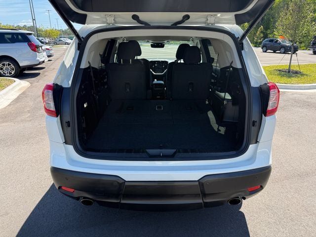 Used 2025 Subaru Ascent Premium AWD/4WD image 6