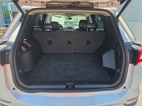 Used 2019 Chevrolet Equinox Premier FWD image 31