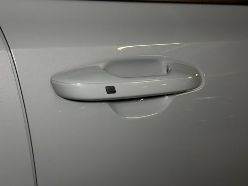 Certified 2022 Kia Sorento X-Line EX AWD/4WD image 9