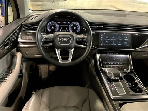 Certified 2023 Audi Q7 2.0T Premium w/ Convenience Package image 5