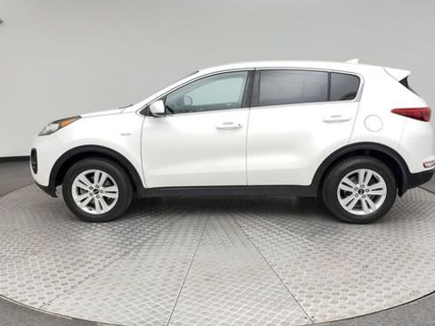 Used 2017 Kia Sportage LX AWD/4WD image 5