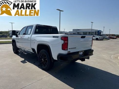 Used 2025 Chevrolet Silverado 2500 LTZ w/ LTZ Plus Package AWD/4WD image 4