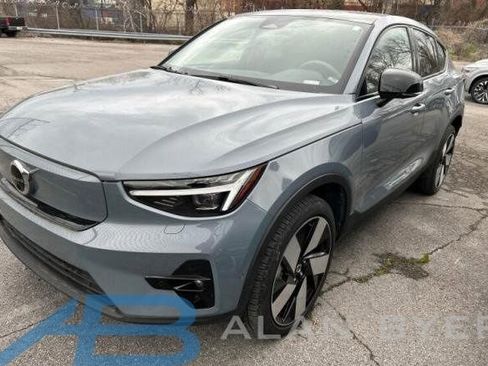 Used 2023 Volvo C40 P8 Recharge Ultimate image 1