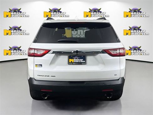 Used 2020 Chevrolet Traverse LT image 6
