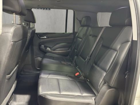 Used 2017 Chevrolet Suburban LT image 22