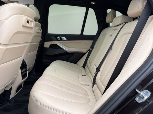 Used 2021 BMW X5 xDrive40i w/ Premium Package AWD/4WD image 25