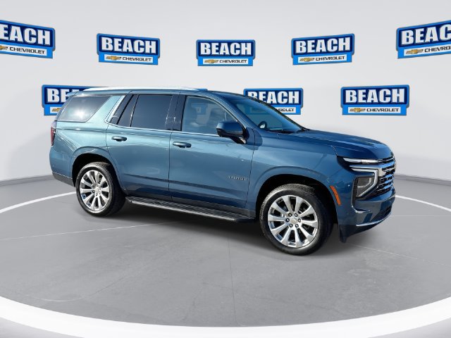 Used 2025 Chevrolet Tahoe LT RWD image 2