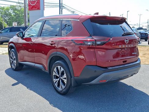Certified 2023 Nissan Rogue SV w/ SV Premium B Package AWD/4WD image 5
