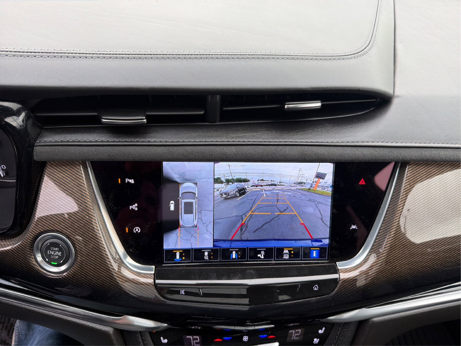 Certified 2025 Cadillac XT6 Sport w/ Platinum Package AWD/4WD image 16