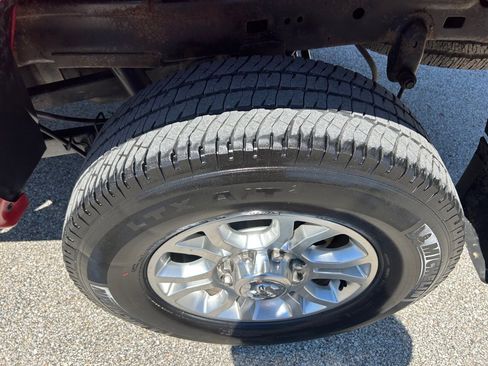Used 2014 RAM 2500 Laramie AWD/4WD image 23