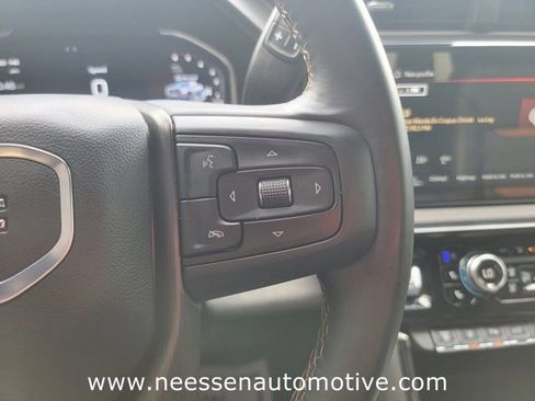 Used 2025 GMC Sierra 2500 AT4 w/ AT4 Premium Plus Package AWD/4WD image 22