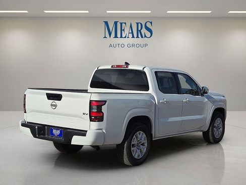 Used 2022 Nissan Frontier SV image 5