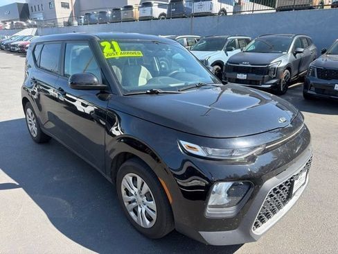 Used 2021 Kia Soul LX FWD image 5