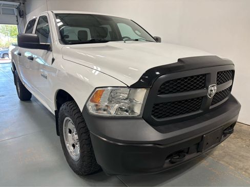 Used 2016 RAM 1500 ST w/ Popular Equipment Group AWD/4WD image 5