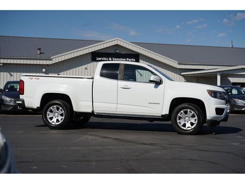Used 2020 Chevrolet Colorado LT w/ Safety Package image 2