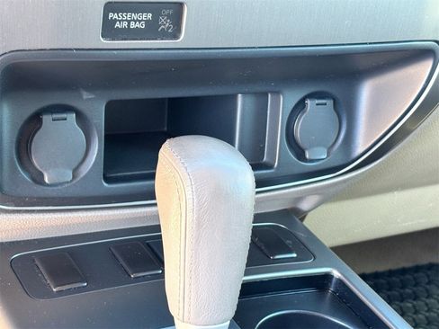 Used 2014 Nissan Armada SV w/ SV Driver Package image 24