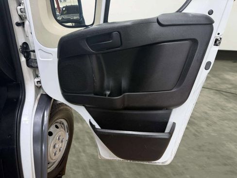 Used 2016 RAM ProMaster 2500 image 13