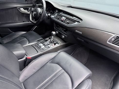 Used 2017 Audi RS 7 Prestige w/ Carbon-Optic Package image 11