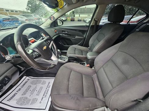 Used 2014 Chevrolet Cruze LT FWD image 19