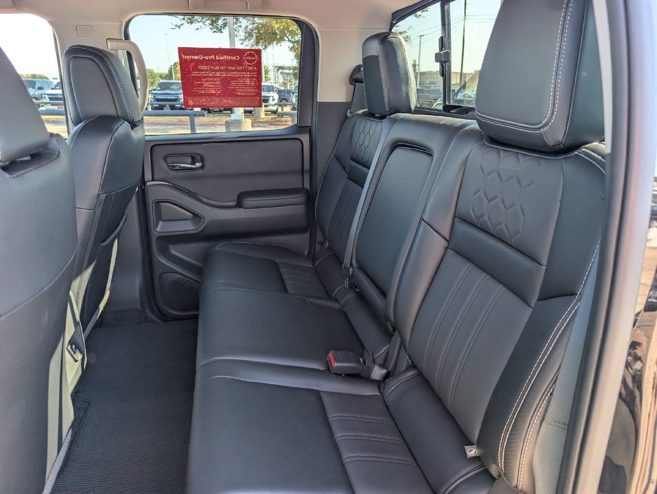 Certified 2025 Nissan Frontier SL RWD image 27