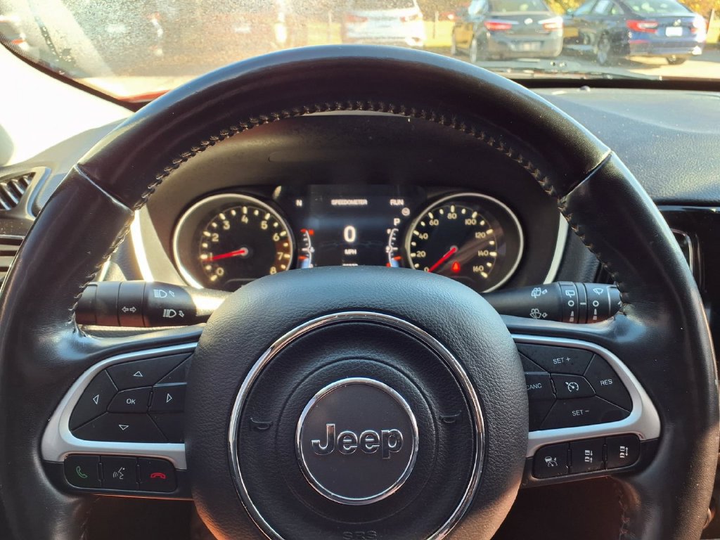 Used 2021 Jeep Compass Limited AWD/4WD image 23