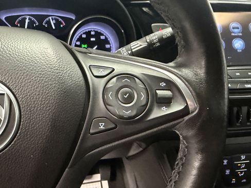 Used 2020 Buick Envision Essence AWD/4WD image 14