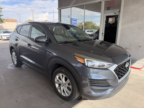 Used 2019 Hyundai Tucson SE w/ Cargo Package AWD/4WD image 2