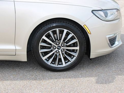Used 2017 Lincoln MKZ Select w/ Select Plus Package FWD image 5