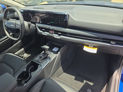 New 2026 Kia K4 EX FWD image 11