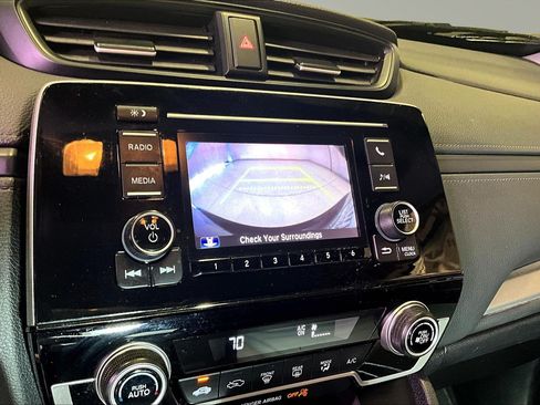 Used 2018 Honda CR-V LX image 15