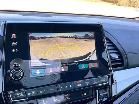 Used 2024 Honda Odyssey Touring image 13