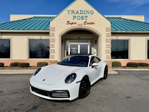 Used 2024 Porsche 911 Carrera image 2