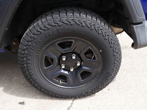 Used 2020 Jeep Wrangler Sport AWD/4WD image 26