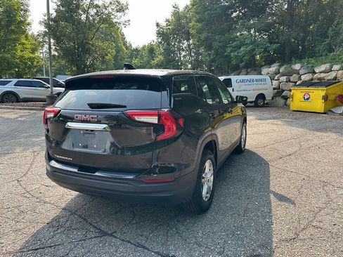 Used 2022 GMC Terrain SLE FWD image 5