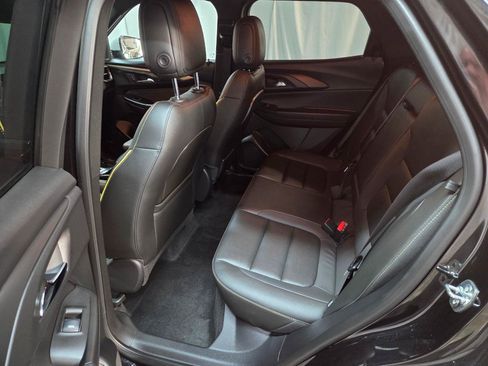 Used 2025 Chevrolet TrailBlazer ACTIV w/ Convenience Package FWD image 16
