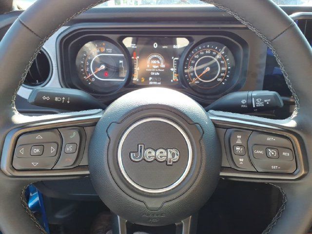 Used 2025 Jeep Gladiator Sport AWD/4WD image 16