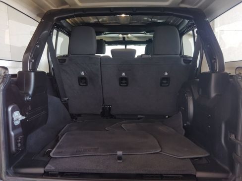 Used 2021 Jeep Wrangler Unlimited Rubicon AWD/4WD image 20