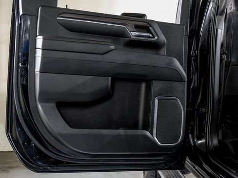 Used 2024 Chevrolet Silverado 3500 LTZ w/ LTZ Convenience Package image 37