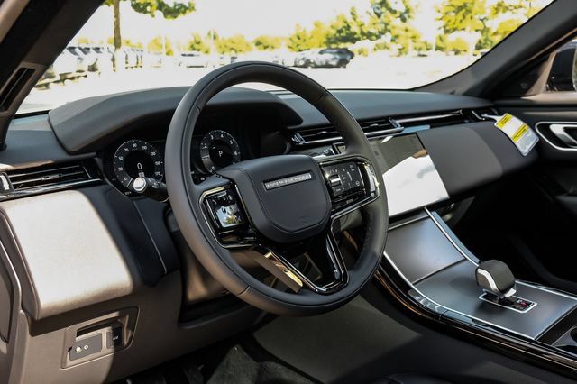 New 2026 Land Rover Range Rover Velar S AWD/4WD image 21