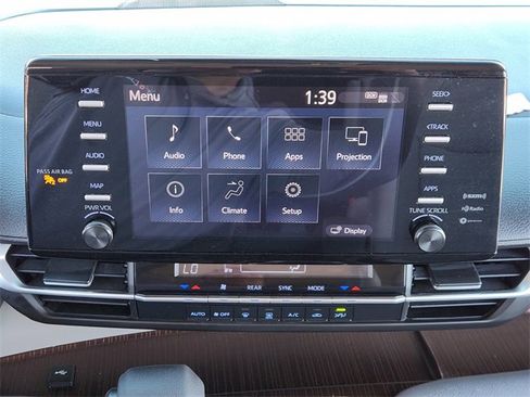 Certified 2022 Toyota Sienna LE image 14