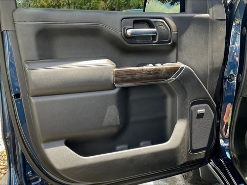 Used 2021 Chevrolet Silverado 1500 LT Trail Boss w/ LT Trail Boss Premium Package AWD/4WD image 20