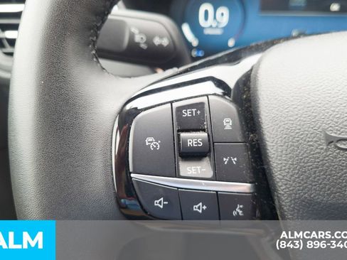 Used 2023 Ford Escape Platinum image 30