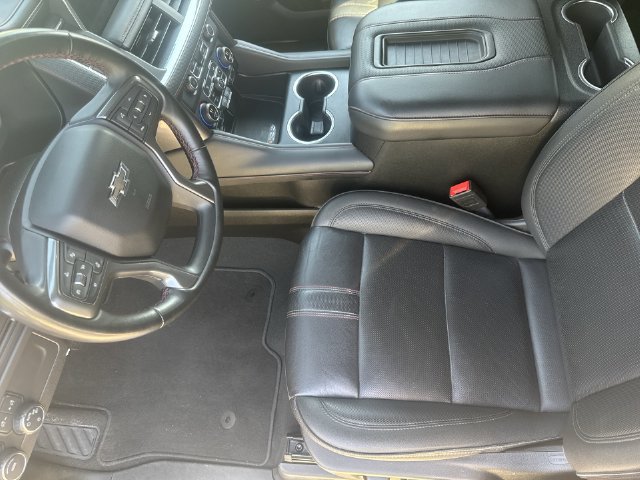 Certified 2024 Chevrolet Suburban RST w/ Luxury Package AWD/4WD image 18