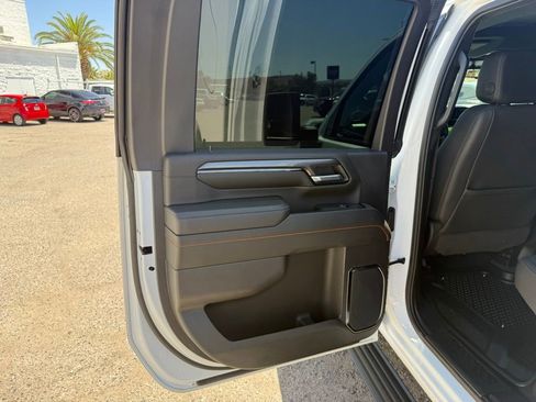 Used 2024 GMC Sierra 3500 AT4 w/ AT4 Premium Plus Package AWD/4WD image 23