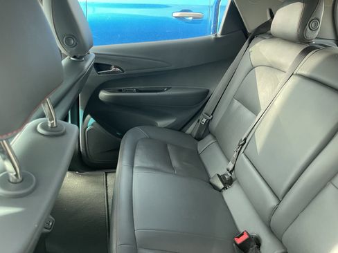 Used 2020 Chevrolet Bolt Premier w/ Infotainment Package FWD image 8