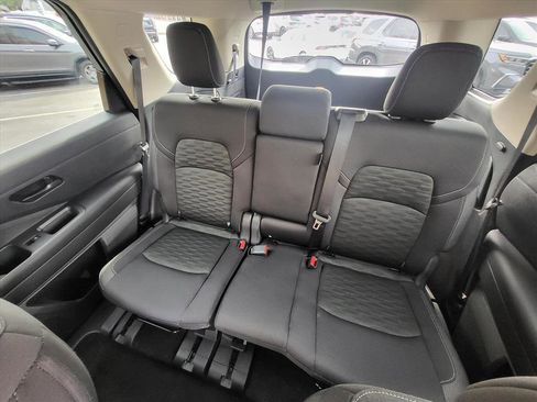 Used 2025 Nissan Pathfinder SV image 13