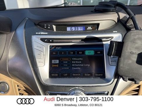Used 2012 Hyundai Elantra Limited w/ Technology Pkg 5 FWD image 5